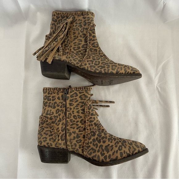 🪩👢🦄EUC MATISSE LEOPARD‎ FRINGE BOOTS- SIZE 9.5 - Picture 5 of 9